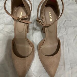 Aldo Women's Tan Pointed Toe Heels